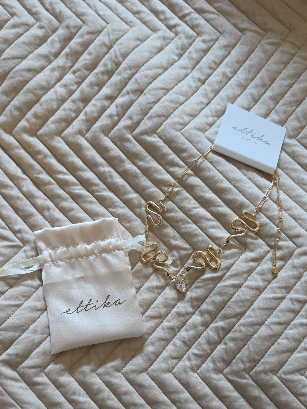 Ettika Serpentina Choker Necklace - Gold Clear Gem New BNIB - Picture 3 of 5